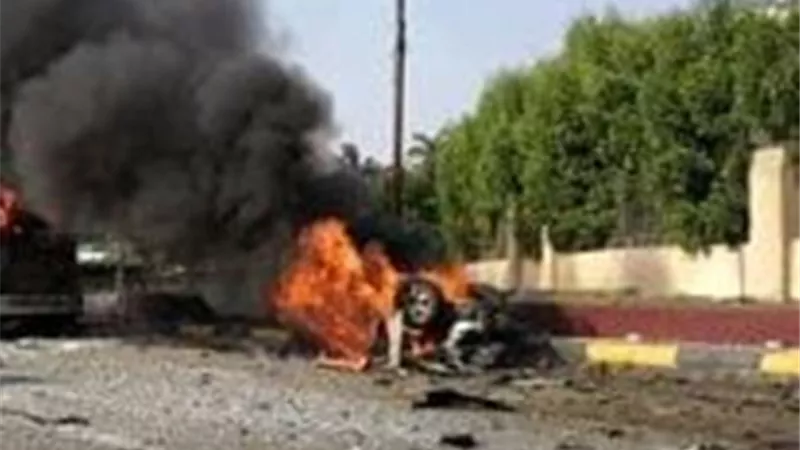 تفحم سيارة أعلى كوبري أكتوبر بسبب ماساً كهربائياً