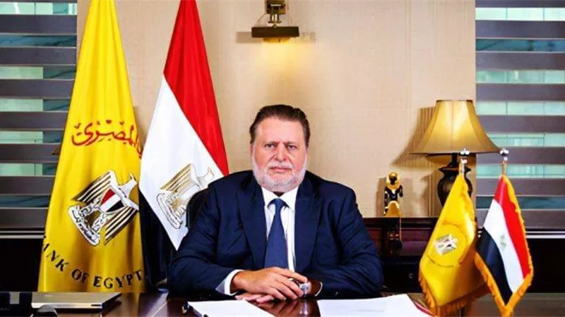 وزير الأوقاف يهنئ محافظ البنك المركزي على تجديد الثقة في سيادته