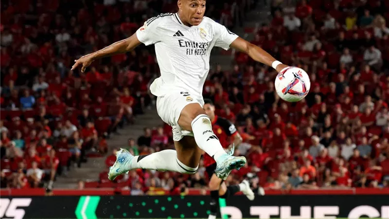 مبابي يطالب باريس سان جيرمان بدفع 55 مليون يورو
