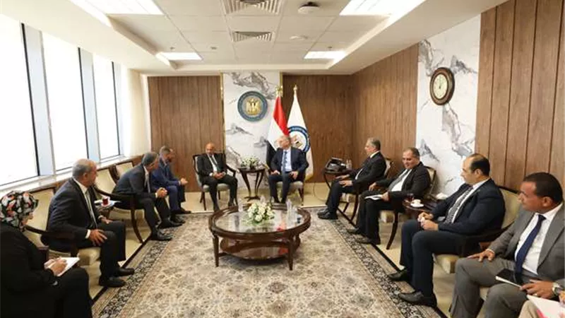 وزير البترول: حريص على توفير كل أشكال الدعم للإسراع بخطط الحفر