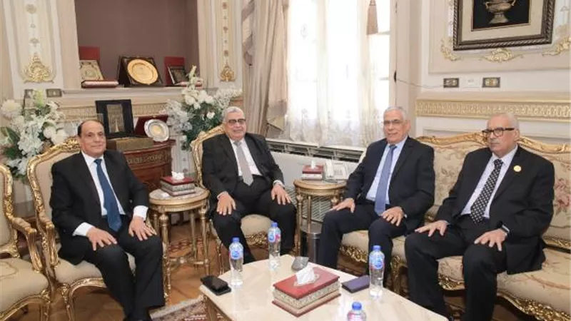 رئيس مجلس الدولة يزور رئيس مجلس القضاء الأعلى لتعزيز التعاون قضائيا