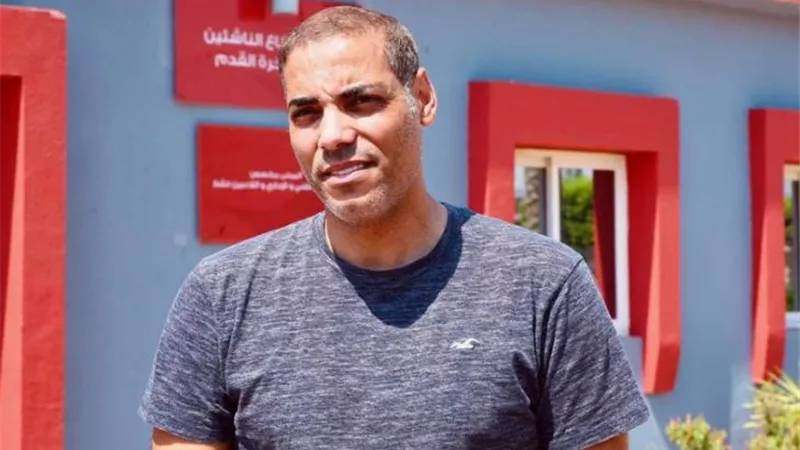 عقب قبول إستقالته..بيبو يظهر في مقر الأهلي بالجزيرة