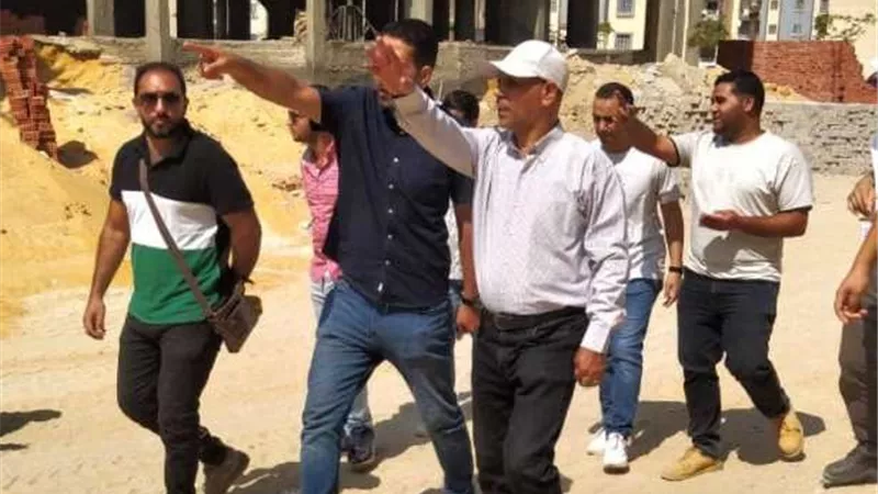 رئيس جهاز حدائق العاصمة يتابع أكبر المشروعات السكنية بالمدينة صور