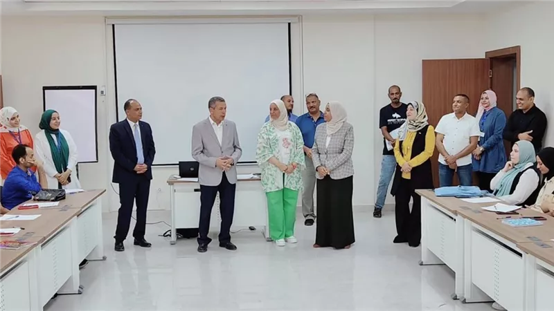 بدء أول تدريبات المركز الجامعي للتطوير المهنى بالغردقة