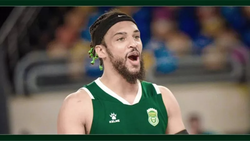 الاتحاد السكندري يُجدد تعاقد الأمريكي 