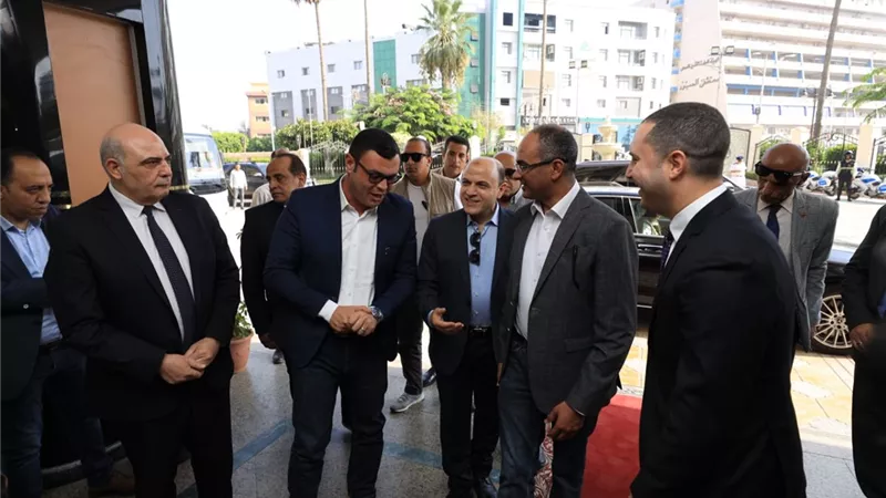 محافظ كفر الشيخ يستقبل وزير الإسكان لتفقد عدد من المشروعات بالمحافظة