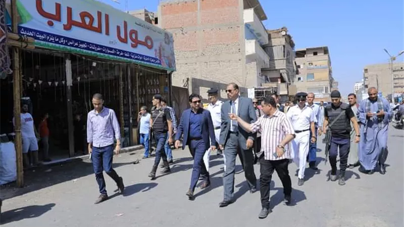 محافظ سوهاج يتفقد شوارع مدينة جهينة لمتابعة مستوى النظافة والإشغالات