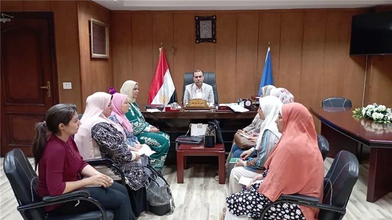 وكيل صحة البحيرة يجتمع بفريق تنظيم الأسرة