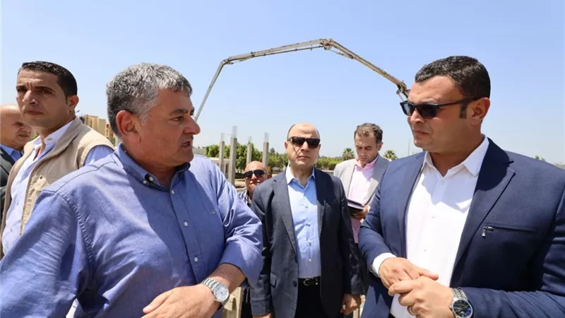 وزير الإسكان ومحافظ كفرالشيخ يتفقدان محطة معالجة صرف صحي الرميلي