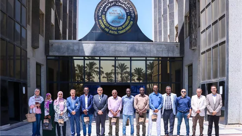 وفد ميناء بورتسودان يزور ميناء دمياط للإستفادة من تجربته
