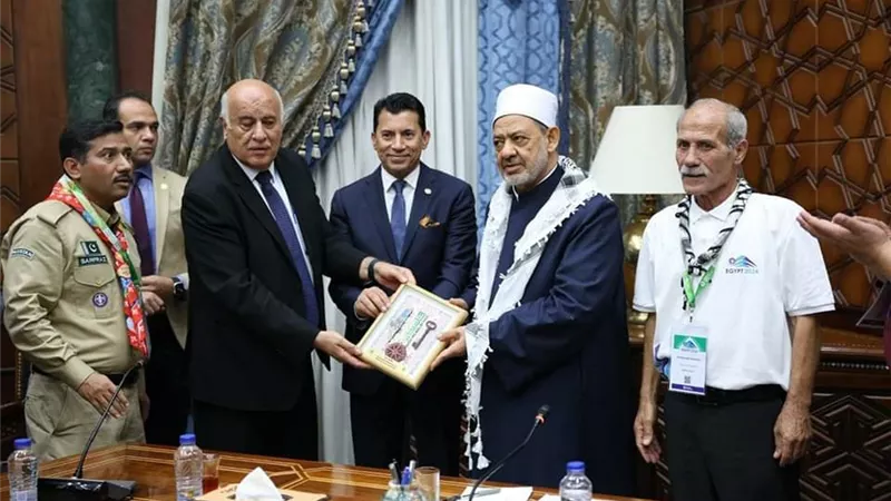 شيخ الأزهر لأتحاد الكشافة لابد من التعريف بمجازر العدوان بفلسطين