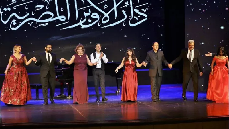 أشهر المؤلفات العالمية فى حفل الجالا بالمسرح الصغير