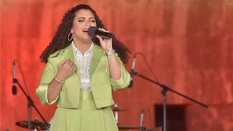 نسمه محجوب تتغنى بأعمال شرقية وغربية بمسرح المحكي