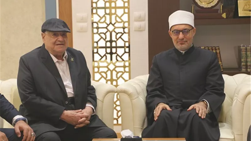 المفتي يستقبل وفد حزب حماة وطن لتهنئته بمنصبه