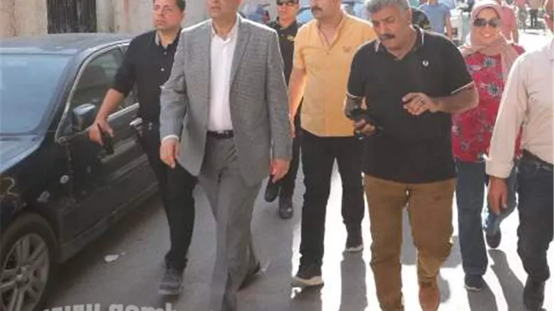 الشهابي يتابع ميدانيا مشروع إنشاء مبنى الوحدة المحلية بدمياط