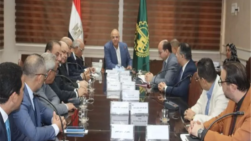 محافظ القليوبية: التعاون بين جميع مستشفيات المحافظة لتغطية اي عجز بالقوى البشرية