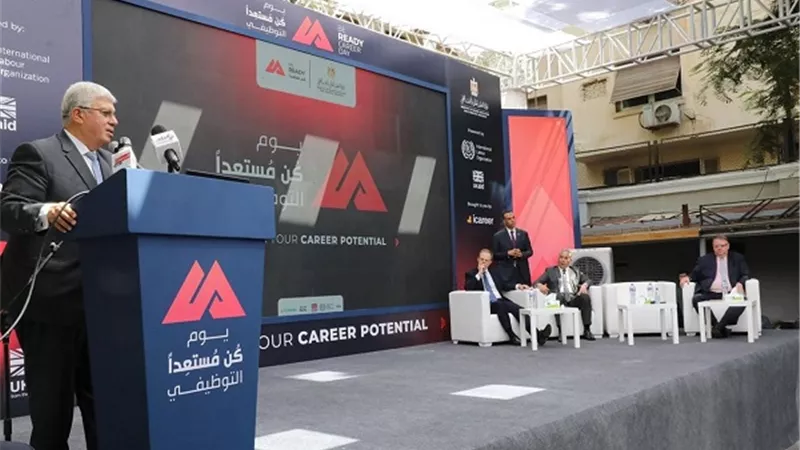 أيمن عاشور : مراكز التطوير المهني ساعدت آلاف الطلاب للحصول على فرص عمل