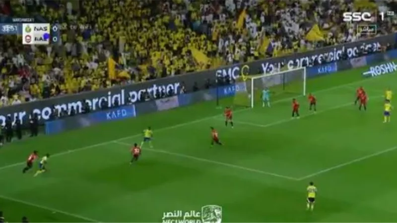 شاهد.. هدف رونالد الرائع فى مرمى الرائد بالدوري السعودي