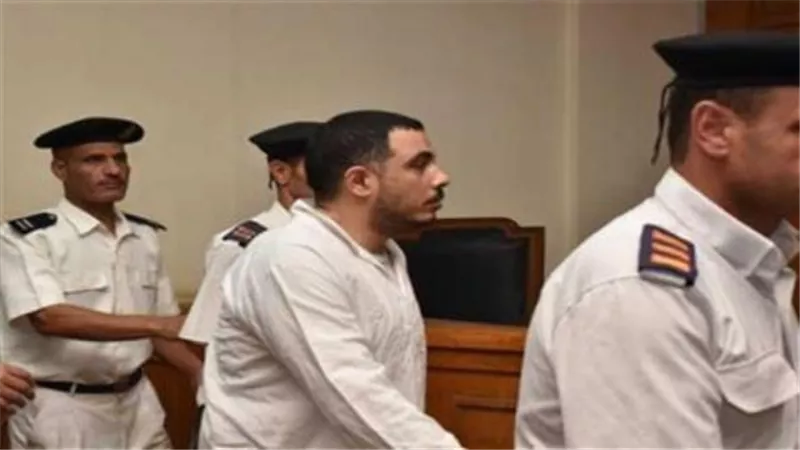 دفاع سفاح التجمع: موكلي سادي وتفكيره شاذ