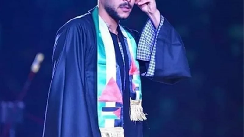 تقاليع نجوم الفن في الموضة.. عرض مستمر..!!