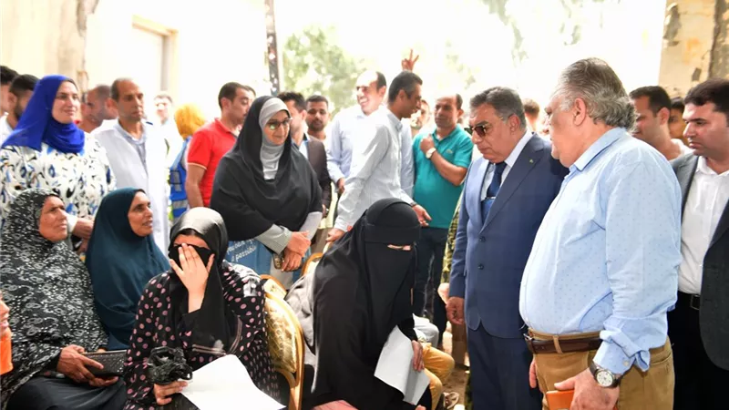 محافظ الدقهلية يتفقد مبادرة 