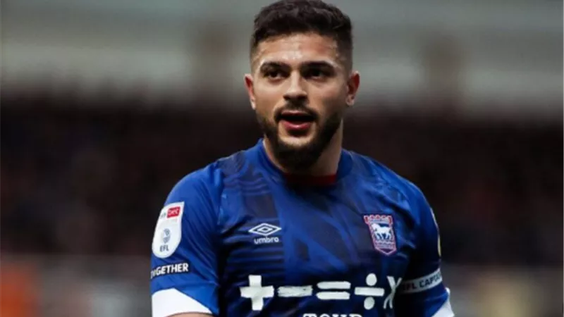 الدوري الإنجليزي.. سام مرسي يقود إيبسويتش تاون أمام مانشستر سيتي