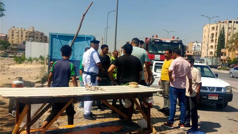 جهاز ٦ أكتوبر: إزالة الباعة الجائلين ومنع إشغال الأرصفة بالحصري والمحاور المركزية