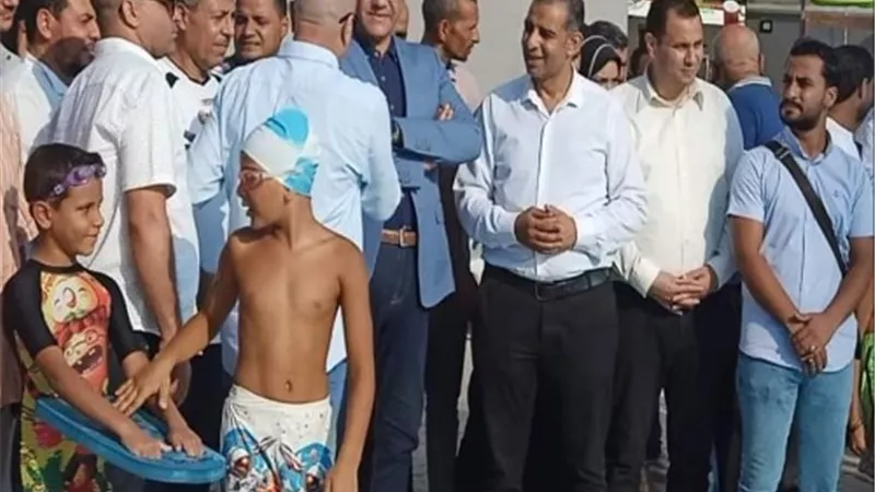عطية والفرماوي يفتتحان حمامات سباحة وملاعب جديدة بقليوب