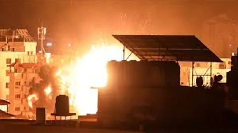 سقوط 6 شهداء فلسطينيين في قصف إسرائيلي على وسط قطاع غزة
