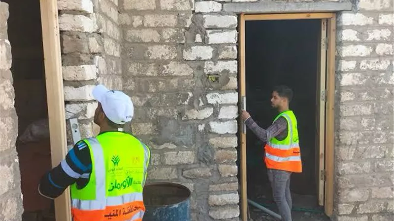 بدء إعادة تأهيل 101 منزلاً للأسر الأكثر احتياجاً بمركز سمالوط