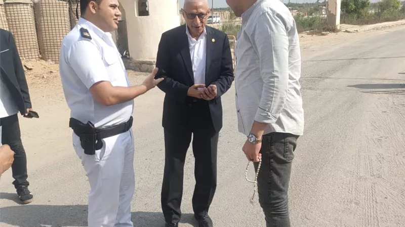 محافظ شمال سيناء يتفقد كمين بالوظة على الطريق الدولي