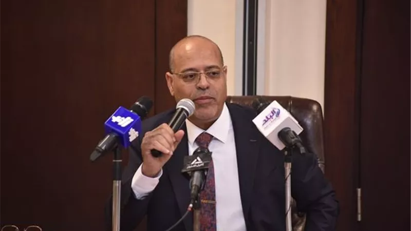وزير العمل: البطالة تتراجع بسبب المشروعات العملاقة في عهد الرئيس وحريصون على استمرار دوران عجلات الإنتاج