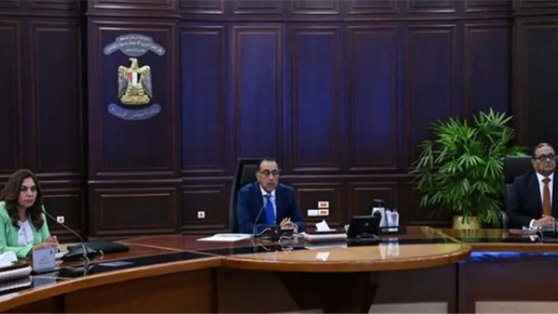 مدبولي: لدينا كشوف بالأسماء لكل سيارة دخلت لذوي الهمم وسنتأكد من استفادتهم بها
