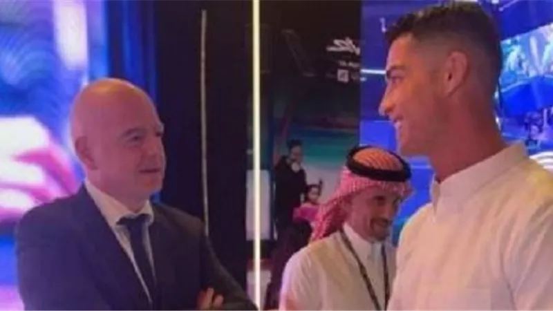 رونالدو وإنفانتينو في حفل ختام كأس العالم للرياضات الإلكترونية