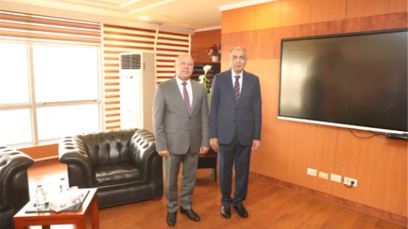 الصناعة: فرص لإنشاء مصانع في مجالات مواد البناء والرخام والجرانيت