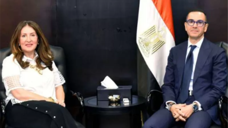 السفيرة هيرو: تعزيز أطر التعاون الاقتصادي المشترك مع مصر بالتجارة