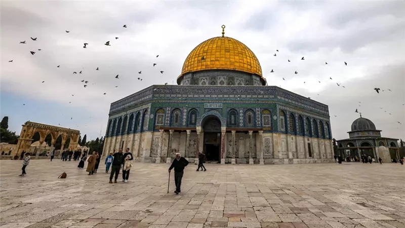 الخارجية الفلسطينية تحذر من مخاطر دعوات بناء كنيس يهودي في المسجد الأقصى