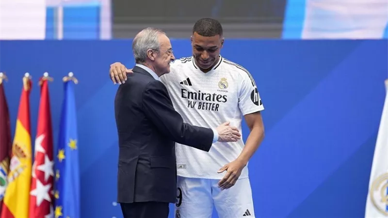 ماذا قال رئيس ريال مدريد لـ مبابي بعد لقاء بلد الوليد