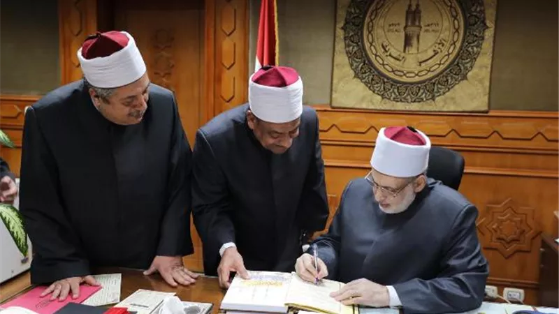 الضوينى يعتمد نتيجة الدور الثاني للشهادتين الابتدائية والإعدادية
