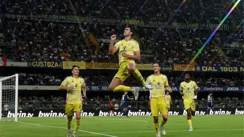 يوفنتوس يحقق فوزه الثاني ويتصدر الدوري الإيطالي