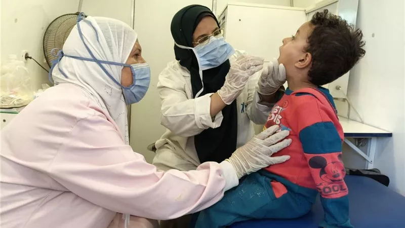 الكشف الطبى على 2834 مواطنا بقرى مركز ملوى خلال قوافل طبية مجانية