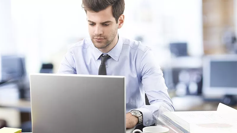 فعل الخير في الوقت المخصص للعمل جائز بشرط