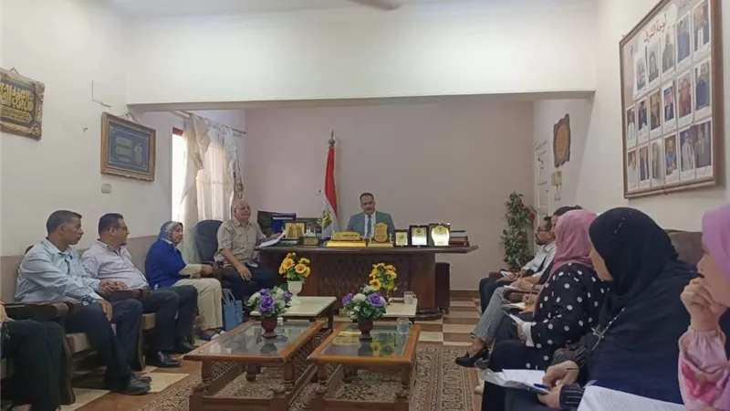 لجنه لاختيار الأسر البديله ببنى سويف