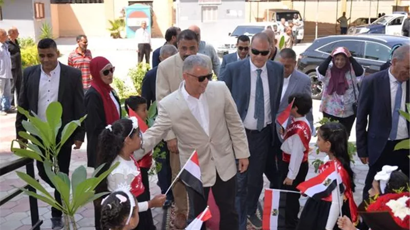 حصر احتياجات العام الدراسي الجديد بالإسماعيلية