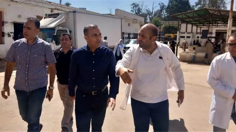 وكيل صحة البحيرة يتفقد مستشفى شبراخيت المركزى