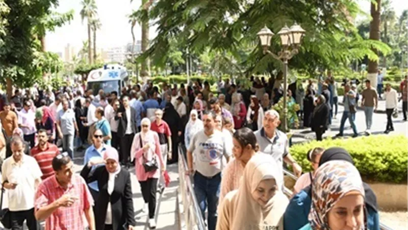 جامعة عين شمس تنظم تجربة إخلاء للمباني الإدارية