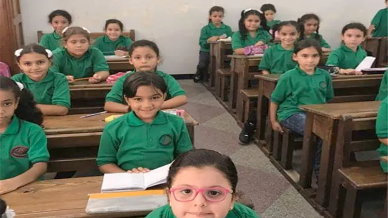 مصدر رسمي: المدارس بنظام الفترتين تنتهي في 5:30 مساءً