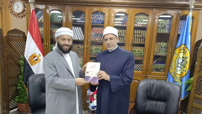 وزير الإرشاد اليمني يشيد بجهود جامعة الأزهر في عنايتها بالوافدين