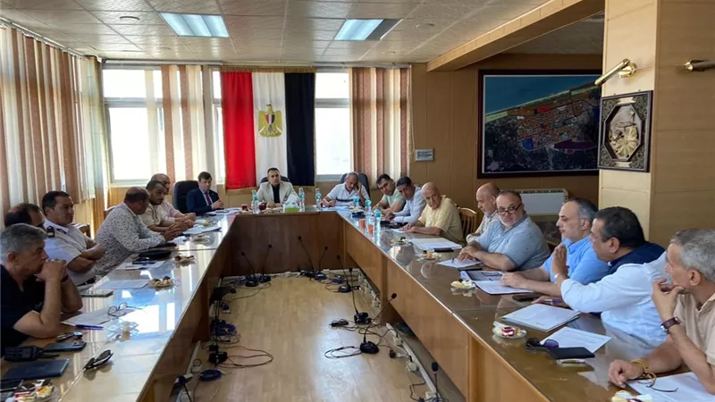 انعقاد الجلسة الأولى لمجلس إدارة مواقف سيارات الأجرة بدمياط الجديدة