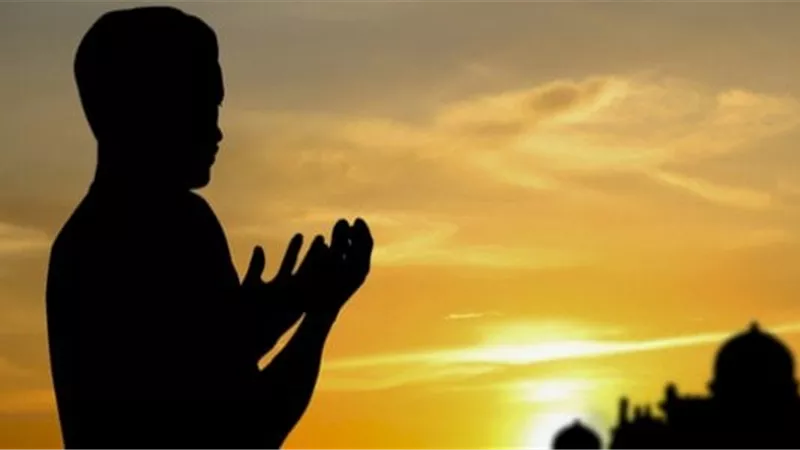 اللهم مُنَّ علينا بإصلاح أعمالنا واستر عيوبنا واجعل التقوى زادنا